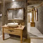 Hera Cave Готель 3*