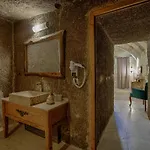 Hera Cave Готель 3*