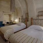 Hera Cave Готель Гьореме