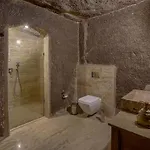 Hera Cave 3*