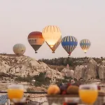 Готель Hera Cave 3*
