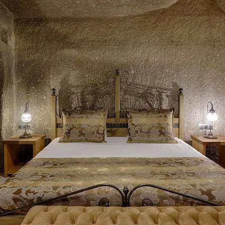 Hera Cave 3*