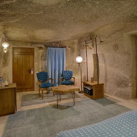 Hera Cave 3*