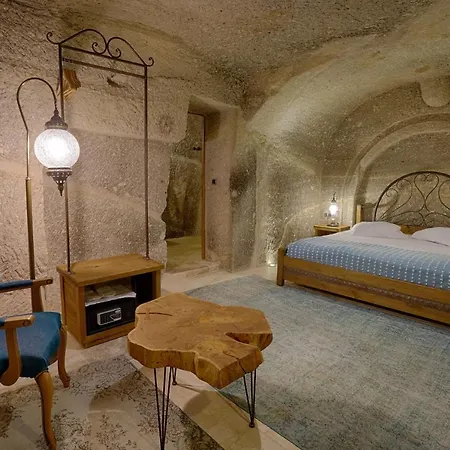 Hera Cave Hotel