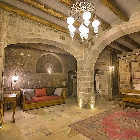 Hera Cave Hotel 3*