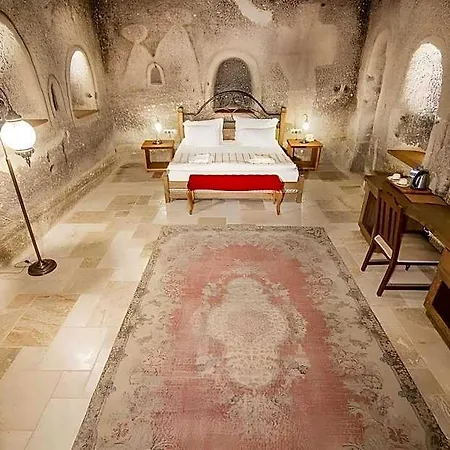 Hotel Hera Cave 3*