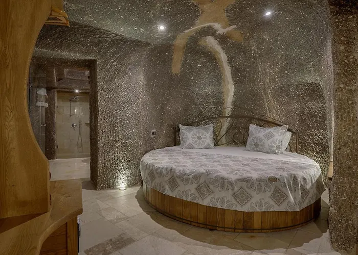 Hera Cave 3* Γκόρεμε