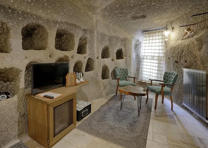 Ξενοδοχείο Hera Cave 3*