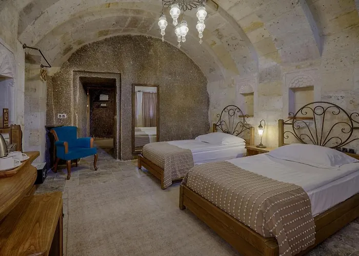 Hera Cave 3* Γκόρεμε