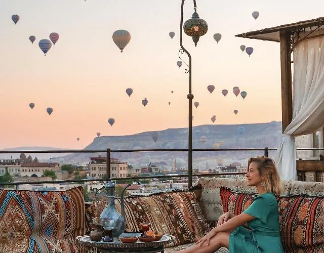 Hera Cave Γκόρεμε